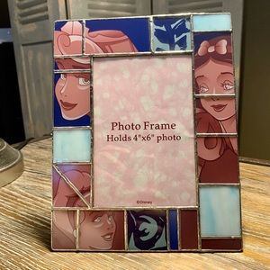 DISNEY PRINCESS Stain glass picture frame. 9”X7”